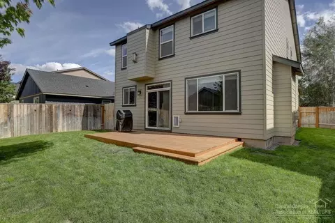 847 NE Locksley Dr, Bend, OR 97701 photo 23