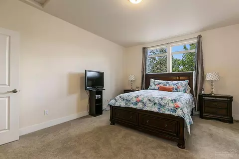 63335 Lamoine Ln, Bend, OR 97701 photo 13