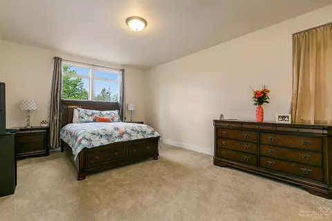 63335 Lamoine Ln, Bend, OR 97701 photo 14