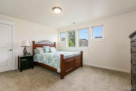63335 Lamoine Ln, Bend, OR 97701 photo 18