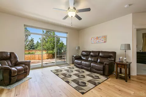 63335 Lamoine Ln, Bend, OR 97701 photo 11