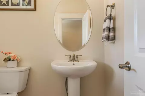 63335 Lamoine Ln, Bend, OR 97701 photo 22