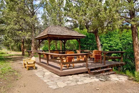 20315 Arrowhead Dr, Bend, OR 97703 photo 12