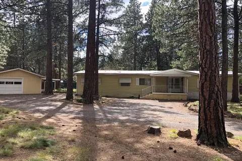 61045 Chuckanut Dr, Bend, OR 97702 photo 1