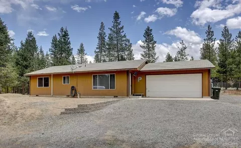 16346 Lava Dr, La Pine, OR 97739 photo 1