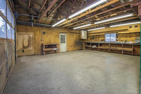 63385 Hamehook Rd, Bend, OR 97701 photo 17