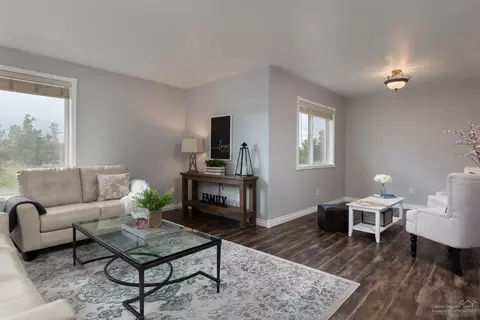 20706 Lyra Dr, Bend, OR 97703 photo 4