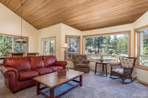 58151 Titleist Ln, Sunriver, OR 97707 photo 5