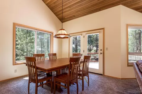 58151 Titleist Ln, Sunriver, OR 97707 photo 6