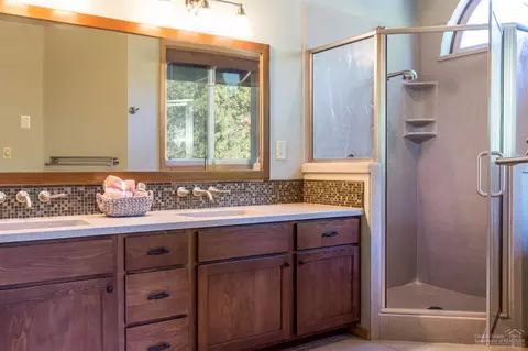 58151 Titleist Ln, Sunriver, OR 97707 photo 15