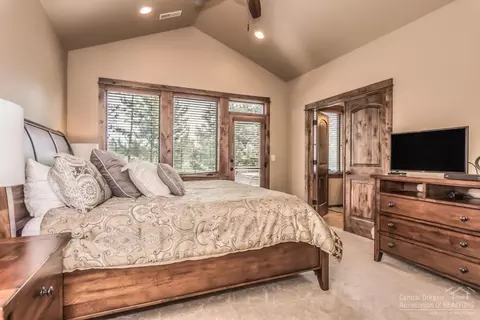 56590 Dancing Rock Loop, Bend, OR 97702 photo 13
