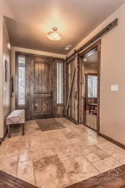 56590 Dancing Rock Loop, Bend, OR 97702 photo 3