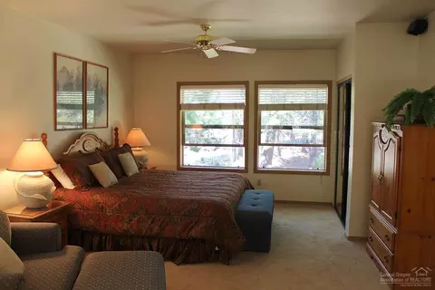 57327 Beaver Ridge Loop, Sunriver, OR 97707 photo 12
