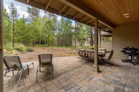 18170 Oregon Loop, Sunriver, OR 97707 photo 10
