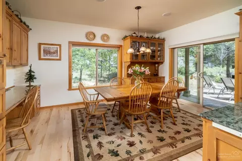 18170 Oregon Loop, Sunriver, OR 97707 photo 9