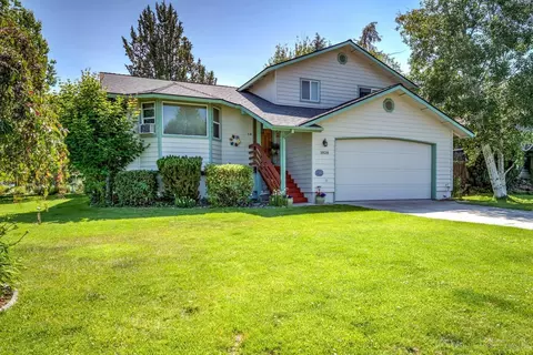 1828 NE Curtis Dr, Bend, OR 97701 photo 2