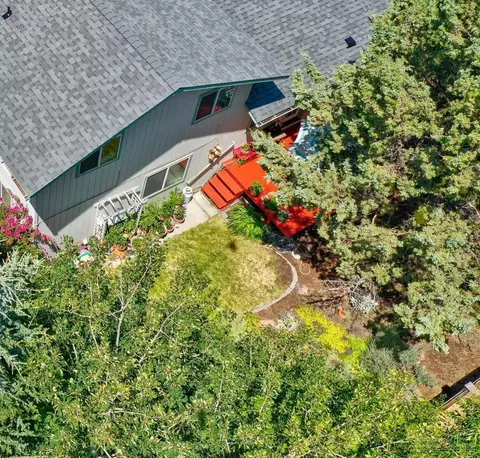 1828 NE Curtis Dr, Bend, OR 97701 photo 23