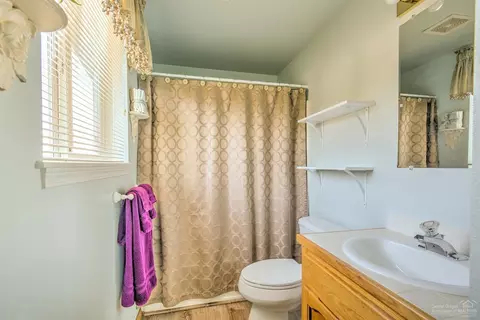 1828 NE Curtis Dr, Bend, OR 97701 photo 10