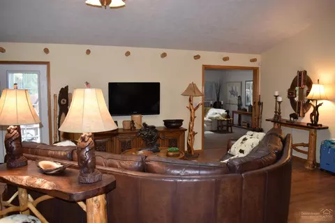 16006 Twin Dr, La Pine, OR 97739 photo 10