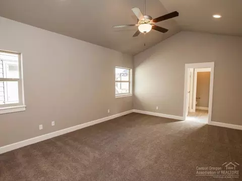 2950 NE Marea Dr, Bend, OR 97701 photo 8