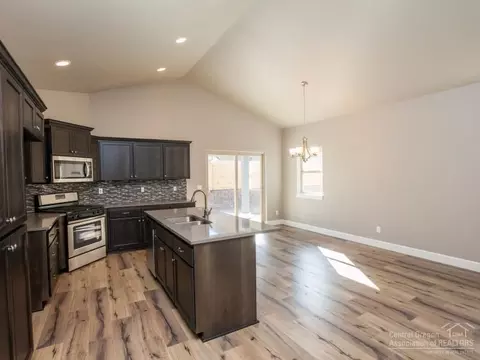 2950 NE Marea Dr, Bend, OR 97701 photo 7