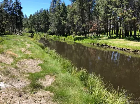 17064 Island Loop Way, Bend, OR 97707 photo 7