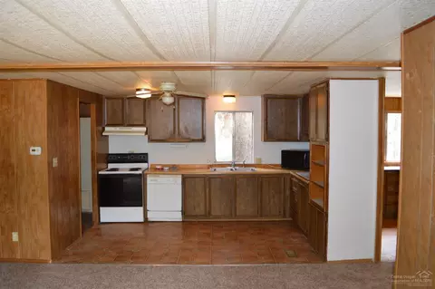 17885 Mockingbird Ln, Bend, OR 97707 photo 7