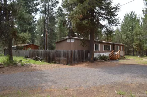 17885 Mockingbird Ln, Bend, OR 97707 photo 4