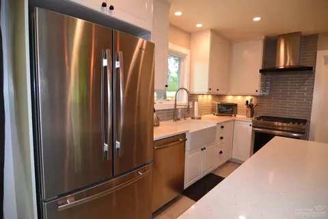 1261 NE Dempsey Dr, Bend, OR 97701 photo 7