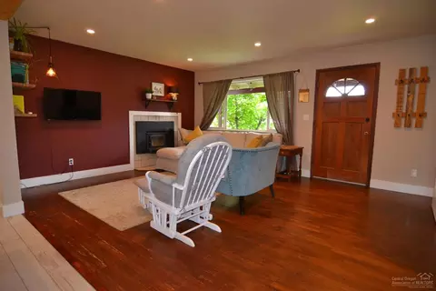 1261 NE Dempsey Dr, Bend, OR 97701 photo 5