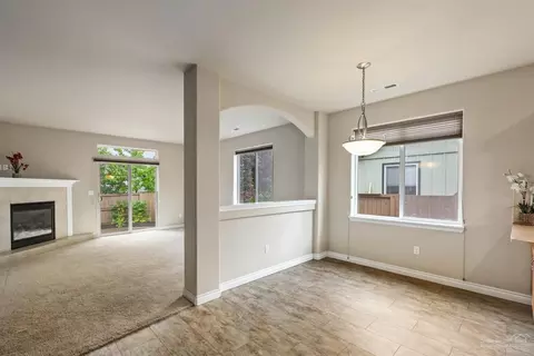60943 Garrison Dr, Bend, OR 97702 photo 6