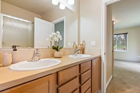 60943 Garrison Dr, Bend, OR 97702 photo 11