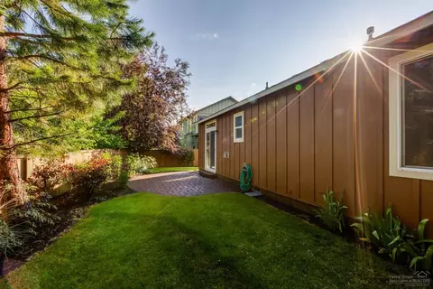 60943 Garrison Dr, Bend, OR 97702 photo 19