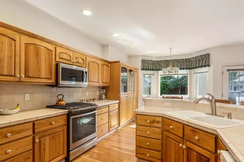 728 SE Shadowood Dr, Bend, OR 97702 photo 9