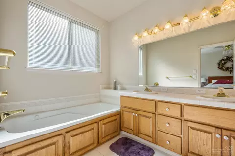 728 SE Shadowood Dr, Bend, OR 97702 photo 14