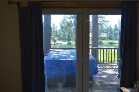17049 Upland Ln, Bend, OR 97707 photo 11