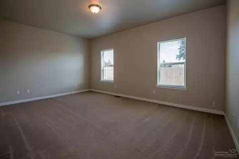 21187 Philly Ave, Bend, OR 97702 photo 7
