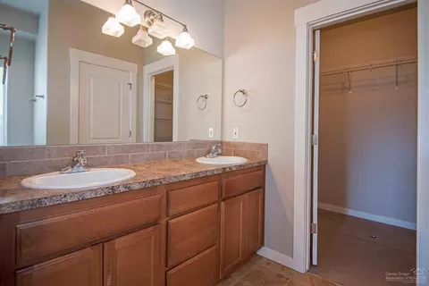 21187 Philly Ave, Bend, OR 97702 photo 8