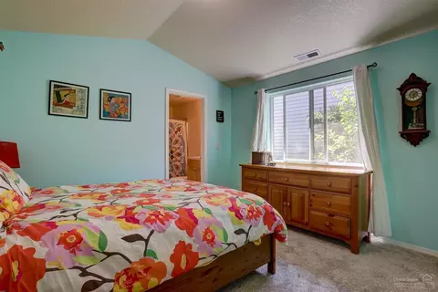 61113 Larkspur Loop, Bend, OR 97702 photo 9