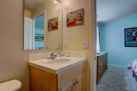61113 Larkspur Loop, Bend, OR 97702 photo 12