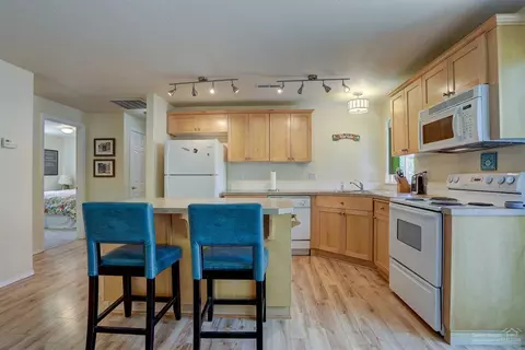 61113 Larkspur Loop, Bend, OR 97702 photo 8