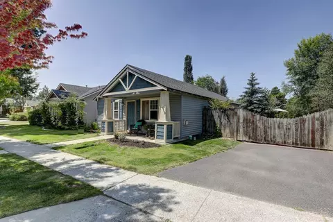 61113 Larkspur Loop, Bend, OR 97702 photo 2