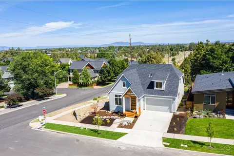 63105 Iner Loop, Bend, OR 97701 photo 23