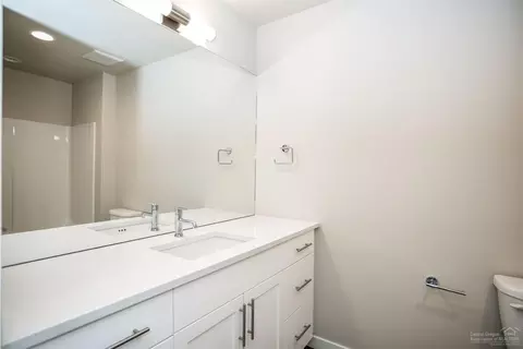 63105 Iner Loop, Bend, OR 97701 photo 19