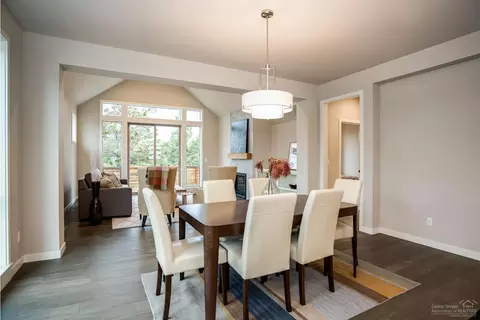 63105 Iner Loop, Bend, OR 97701 photo 8
