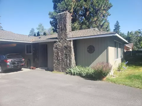 1453 NE 9th St, Bend, OR 97701 photo 3