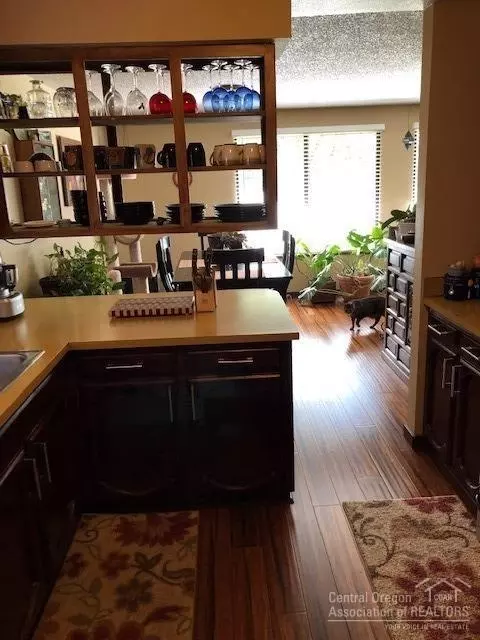 1453 NE 9th St, Bend, OR 97701 photo 8
