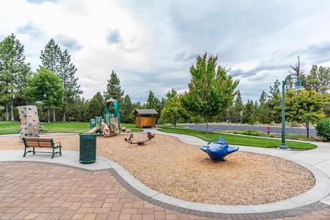 2492 NW Marken St, Bend, OR 97703 photo 14