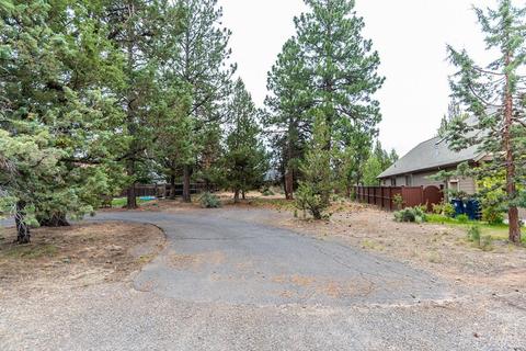 2492 NW Marken St, Bend, OR 97703 photo 6