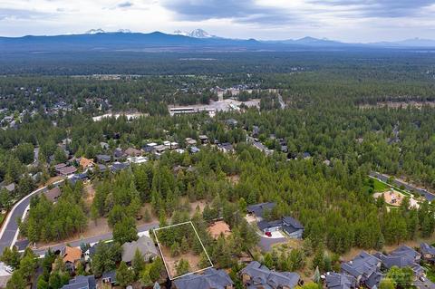2492 NW Marken St, Bend, OR 97703 photo 17